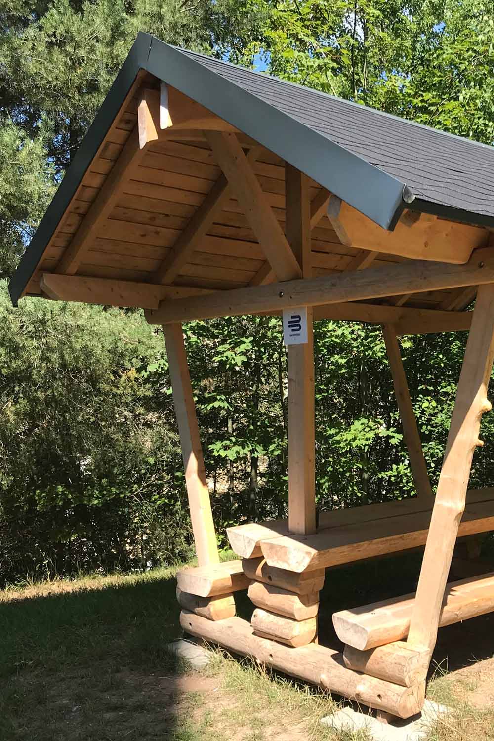 Waldschänke mit Dach