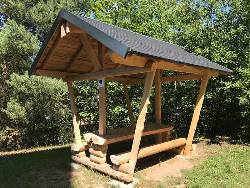 Waldschänke mit Dach